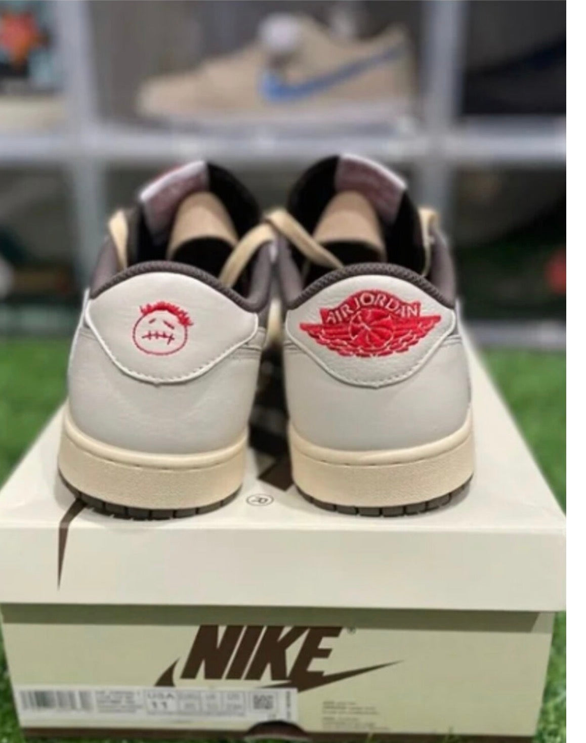 Travis Scott Reverse Mocha Low