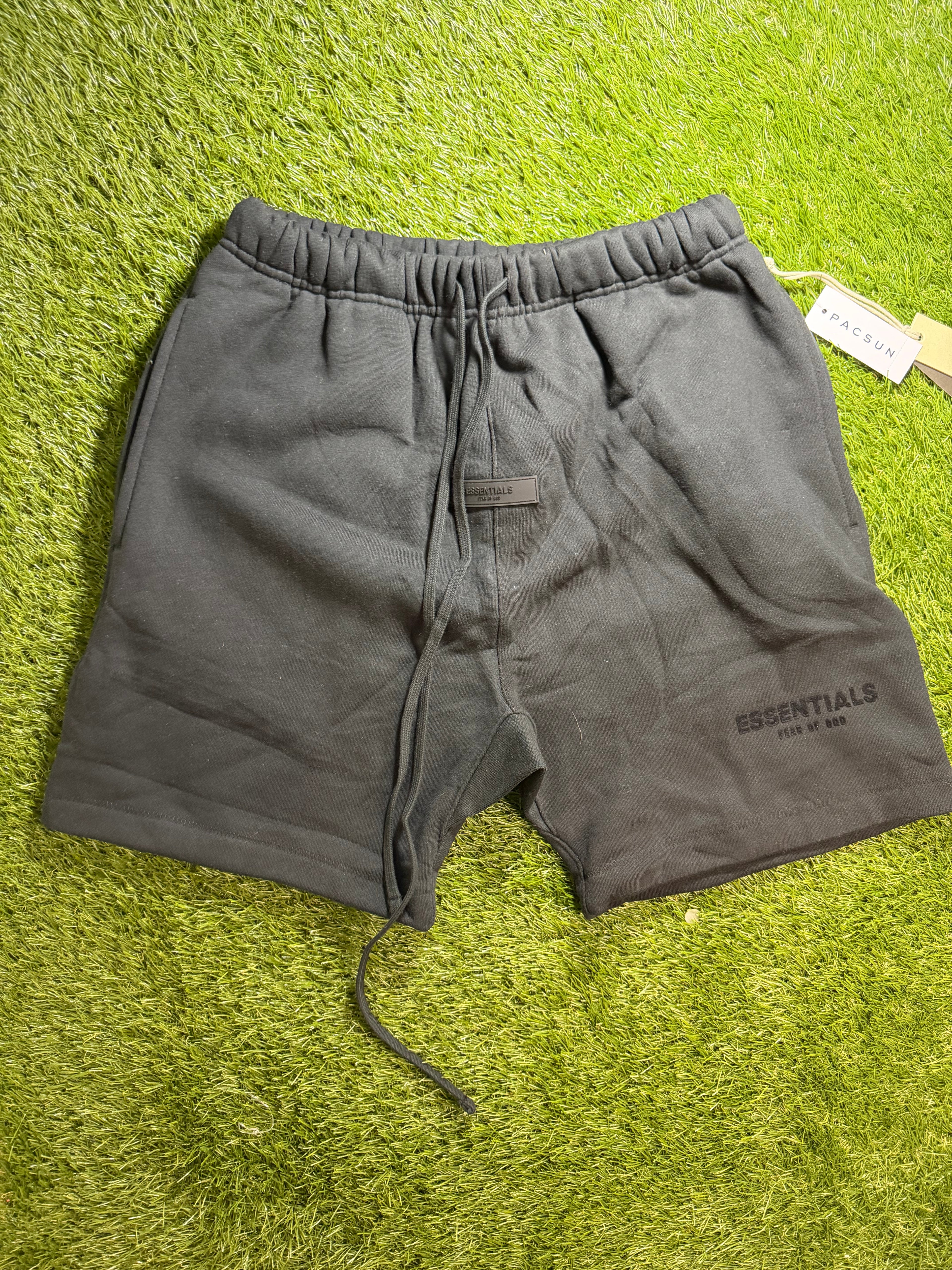 Essential Shorts Black